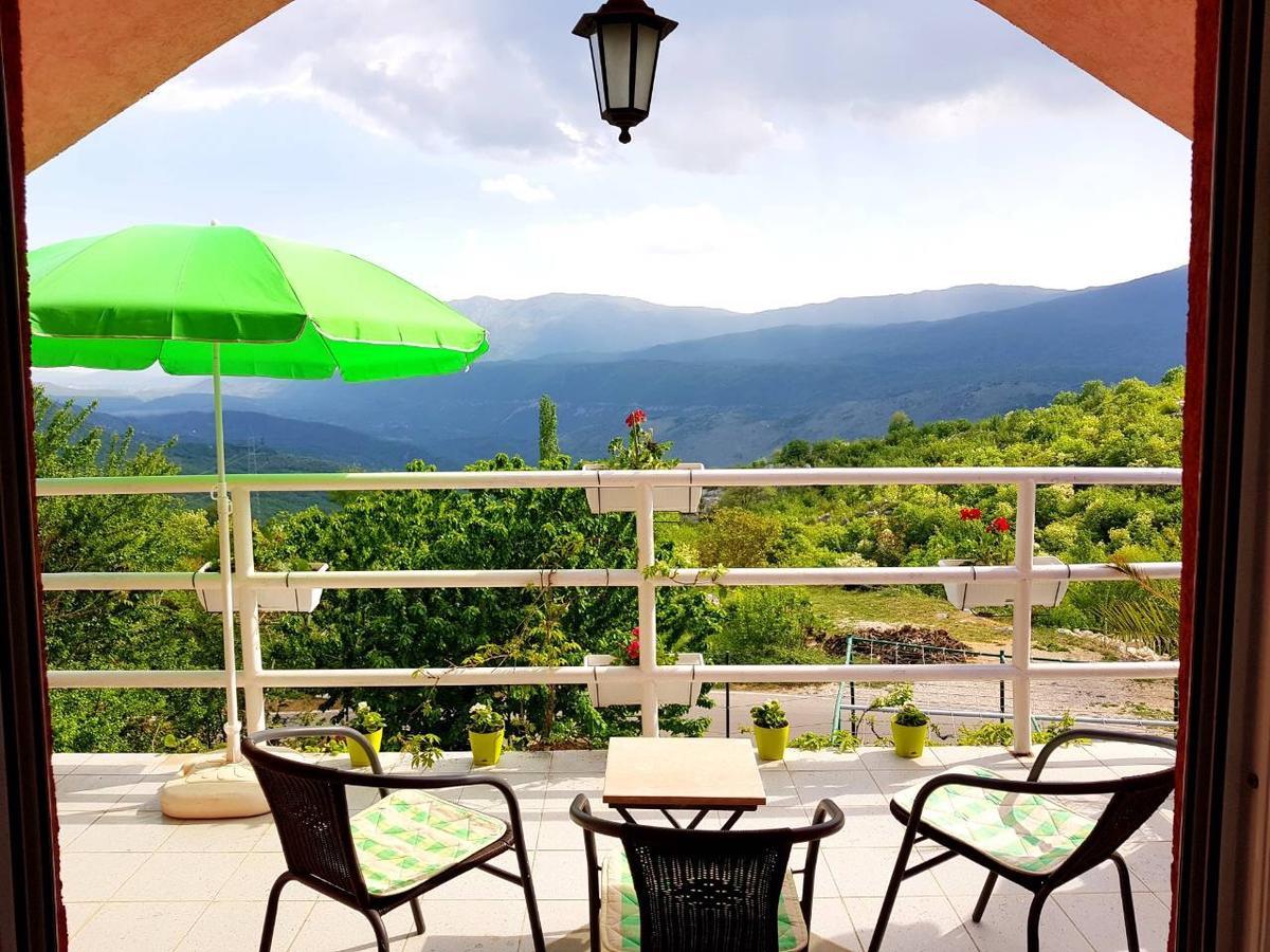 Holiday Village Ostrog Никшич Экстерьер фото